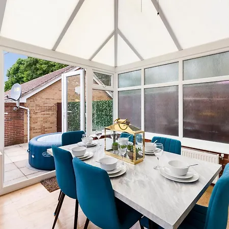 Dom wakacyjny Modern 5 Bedroom Bath House Bristol