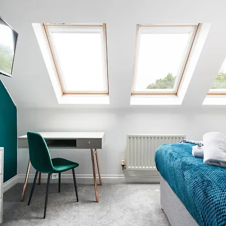 Modern 5 Bedroom Bath House Bristol
