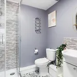 Holiday home Modern 5 Bedroom Bath House - Hot Tub Bristol