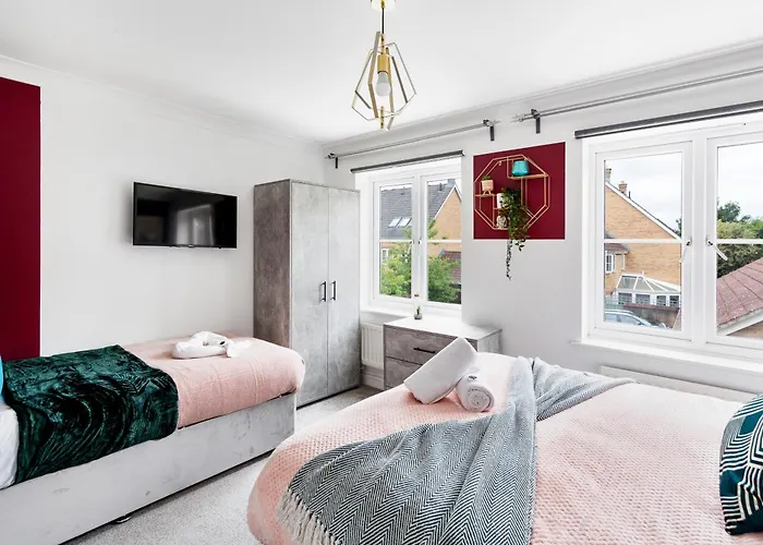 Modern 5 Bedroom Bath House - Hot Tub 別荘 ブリストル